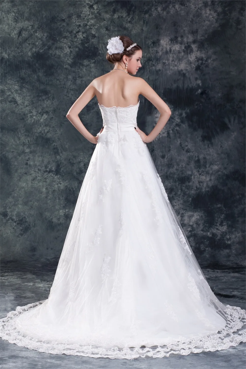 2017 Beaded Applique Lace Wedding Dress Strapless A Line Garden Dresses Court Train Bridal Gowns Cheap vestido de noiva | Свадьбы и