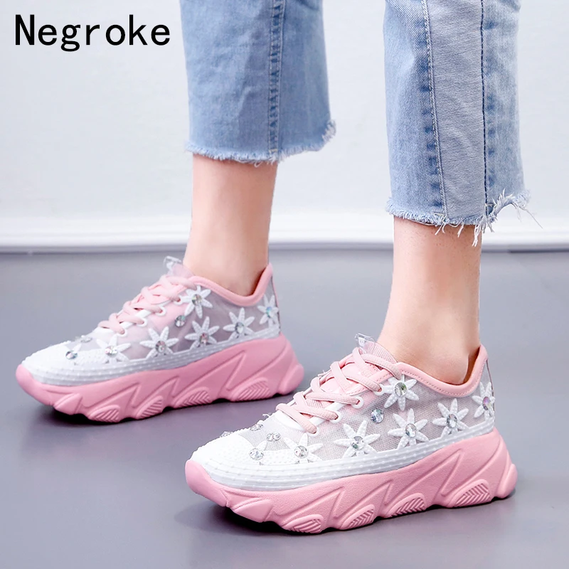 

2019 Designer Sneakers Women Platform Sneakers Casual Shoes Woman Hollow Out Mesh Crystal White Vulcanize Shoes Basket Femme