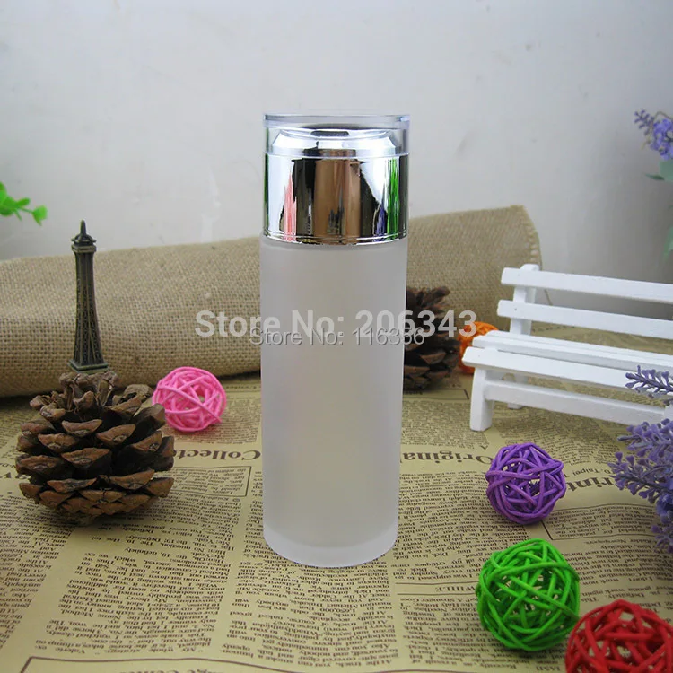 100 мл матовая стеклянная бутылка с блестящей серебряной Пластиковая Крышка