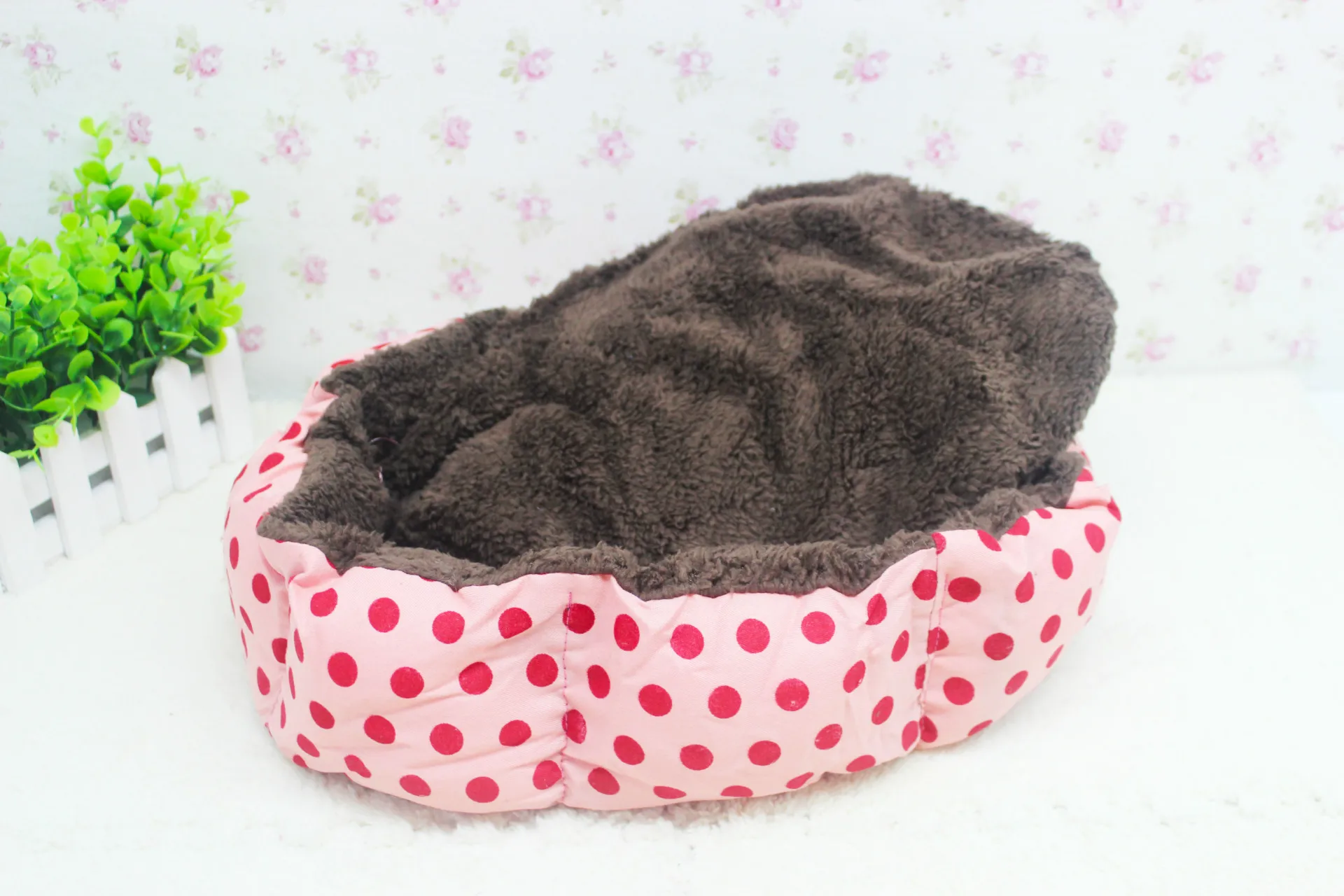 Теплый дешевый коврик для собак осенне зимняя Милая кровать в горошек щенков