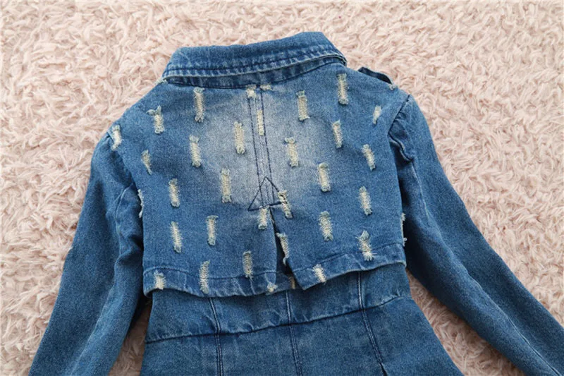 Детская джинсовая ветровка верхняя одежда для девочек модный потертый плащ с длинным рукавом парка детские