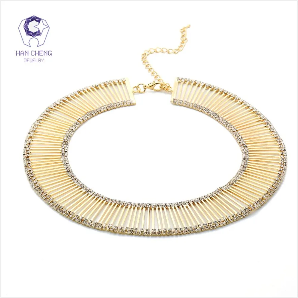 

HanCheng New Fashion Hollow Golden Metal Rhinestone Choker Necklace Women Necklaces Clavicle Statement collar jewelry bijoux