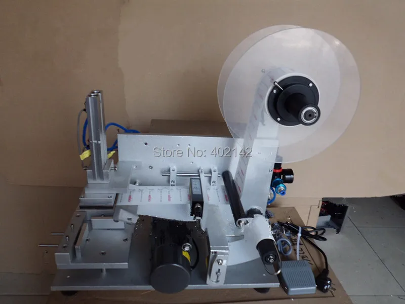 Cheap Price Semi automatic bottle plane labeling machine |