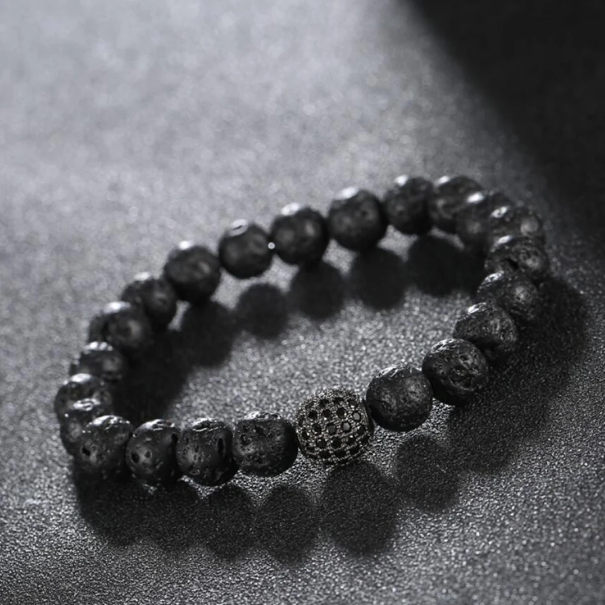 Мужской браслет из вулканического камня черного цвета | Украшения и аксессуары