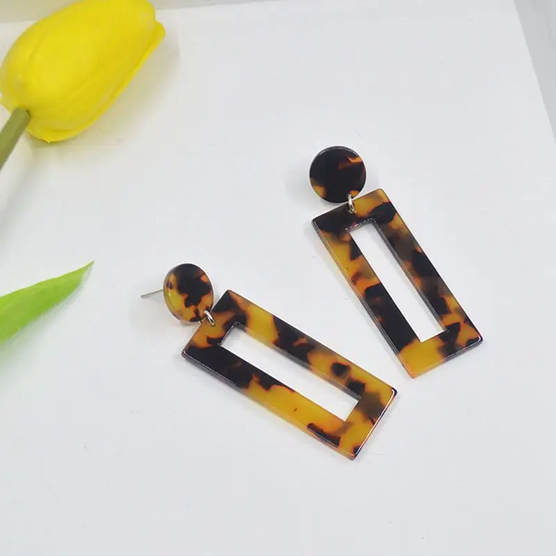 Модные темпераментные женские длинные серьги в полоску из акрилового ацетата с
