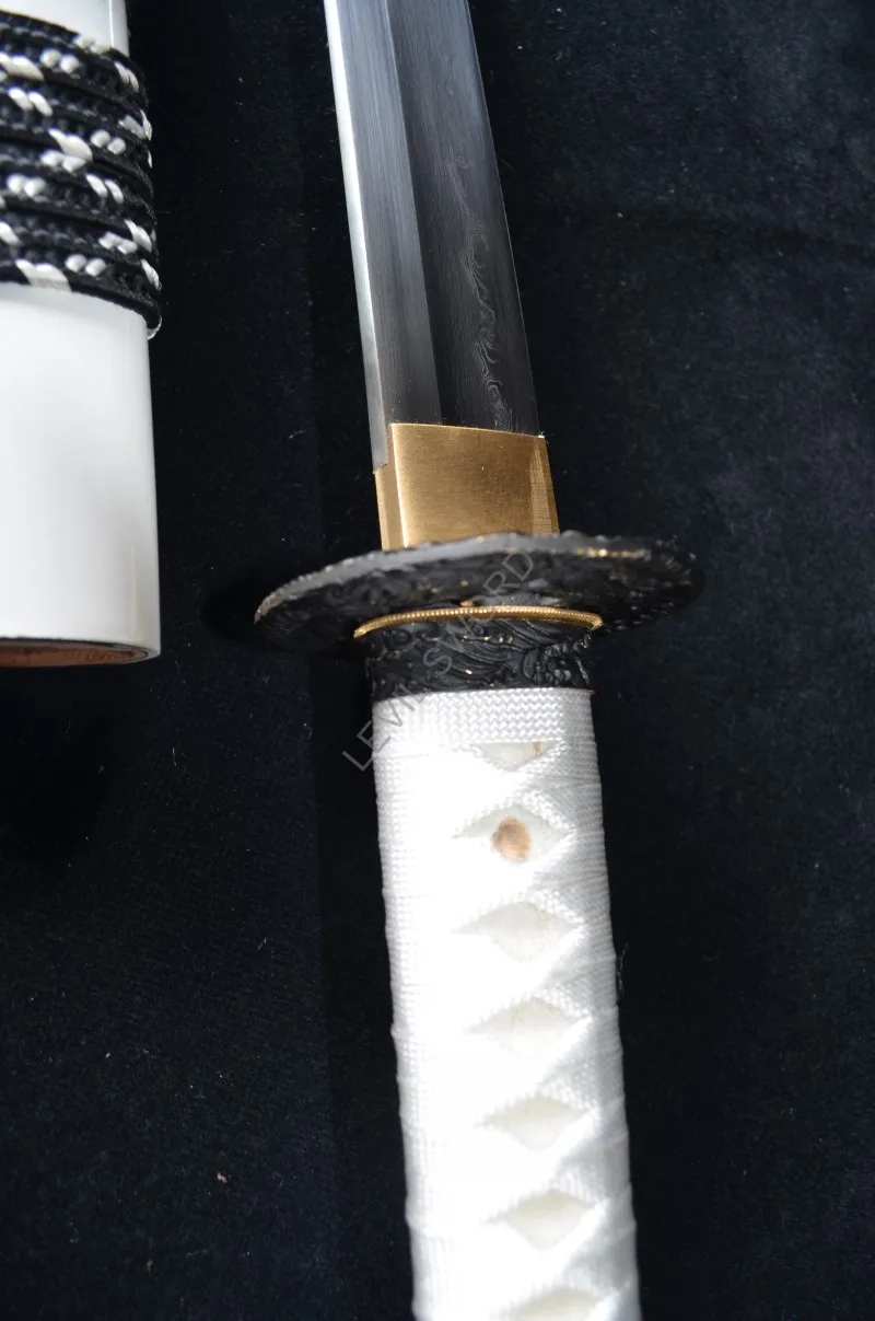 Sample DAMASCUS JAPANESE SAMURAI SWORD KATANA FOLDED STEEL FULL TANG BLADE - Hard wooden white saya can customized sword | Дом и сад