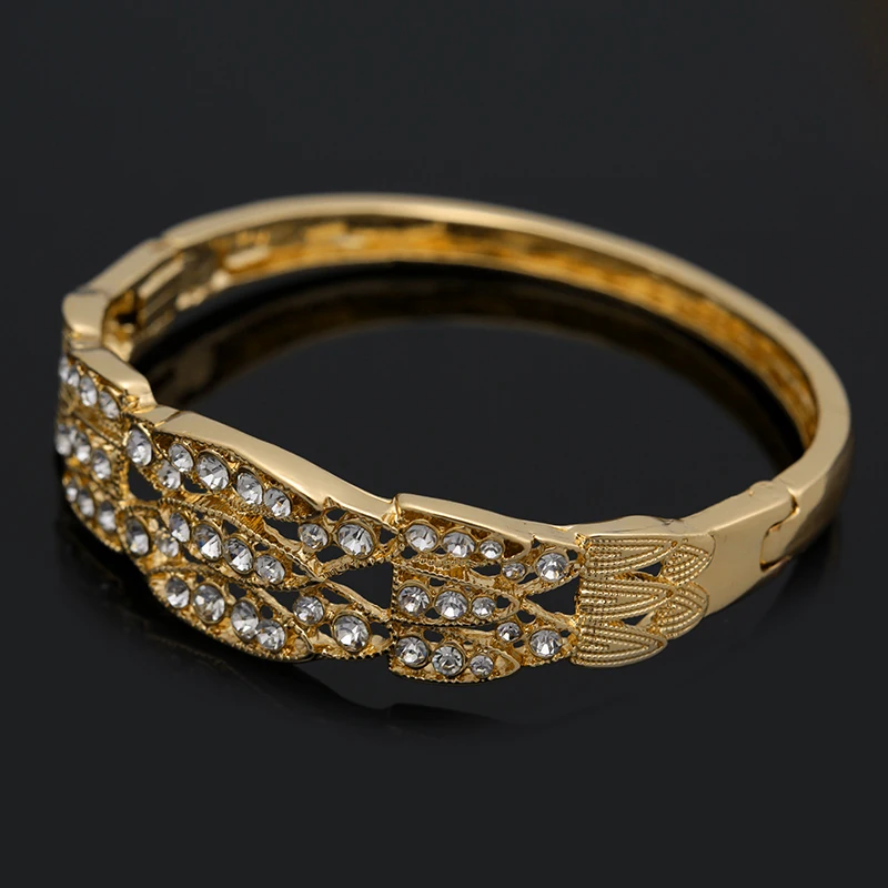 Женский ювелирный комплект из бисера и в африканском стиле|Ювелирные наборы| |