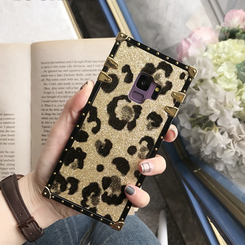 YHBBCASES Золотой квадратный чехол с заклепками для Samsung Galaxy S10 Plus S8 S9 Модный Блестящий