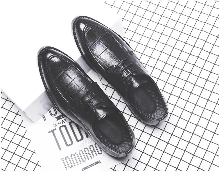 

Lace-Up Pointed toes Oxfords Men's Business Casual Shoes Diamond-type Lattice Chunky Heel Dress Shoes Massage Classical Black