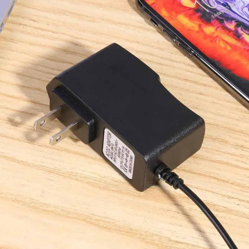 DC8.4V 1A 18650 Литий Батарея Зарядное устройство DC5.5mm штекер Мощность адаптер 0 9 м