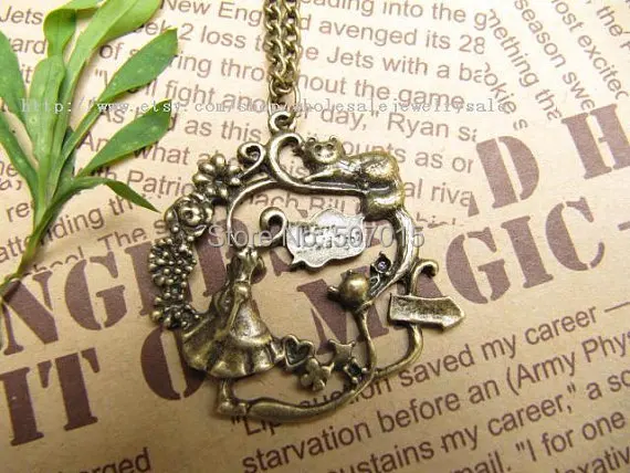 wholesale vintage bronze Alice in wonderland necklace Necklace charm with chain | Украшения и аксессуары