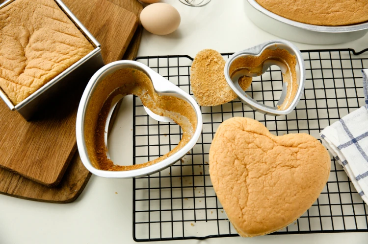 Бесплатная доставка Сковорода в форме сердца (дно может быть активным)