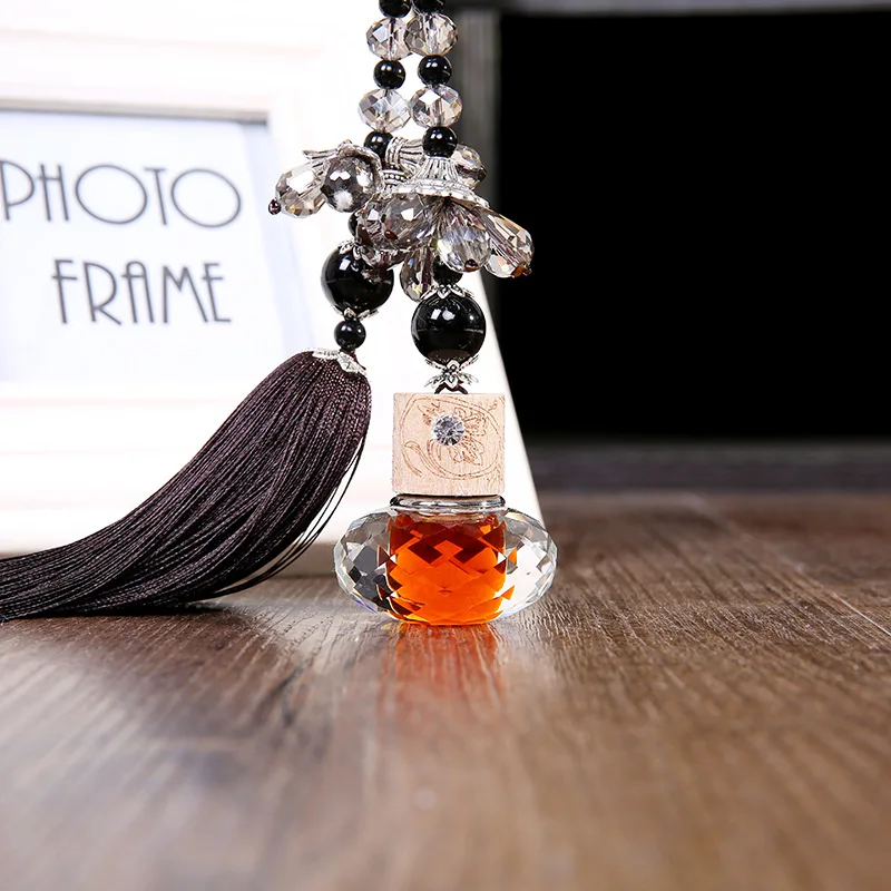 New aromatherapy car perfume pendant crystal bottle fresh air accessories manufacturers selling gifts |