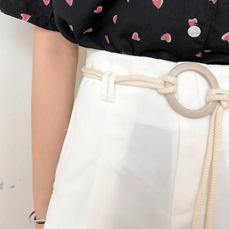 Корейский стиль плюс размер свободные однотонные женские шорты с поясом модные