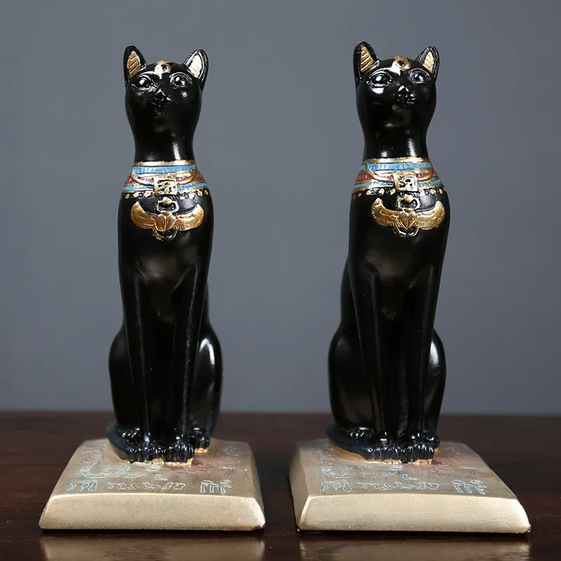 Пара счастливых египетских кошек статуэток Бога Древняя египетская смола
