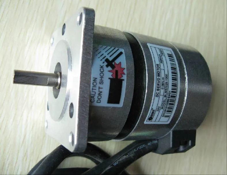 Бесщеточный Серводвигатель постоянного тока Leadshine серии BLM BLM57025 24VDC 25W 0.08N.M 3000 rpm