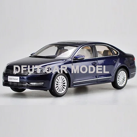 Литье под давлением 1:18 сплав PASSAT 2011 модель автомобиля Детские игрушечные машинки авторизованный игрушки для детей - Цвет: Blue