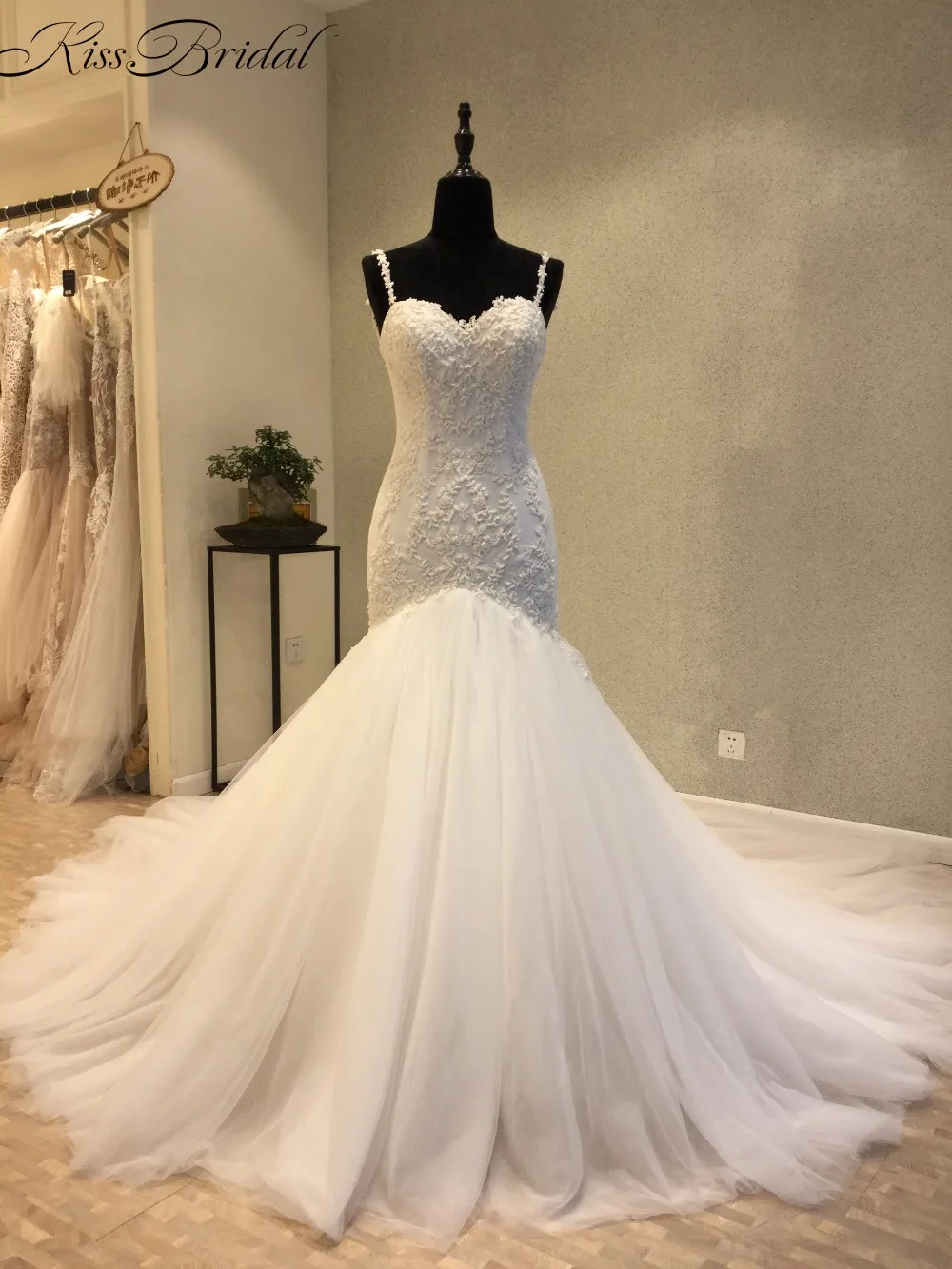 

Backless Wedding Dress 2018 New Style Spaghetti Straps Mermaid Wedding Gowns Sweep Train vestido de novia