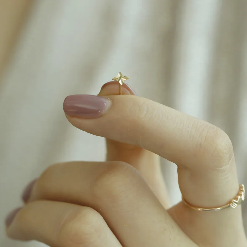 Серебряный нестареющий 9 К желтое золото ромб Серьги гвоздики для Для женщин