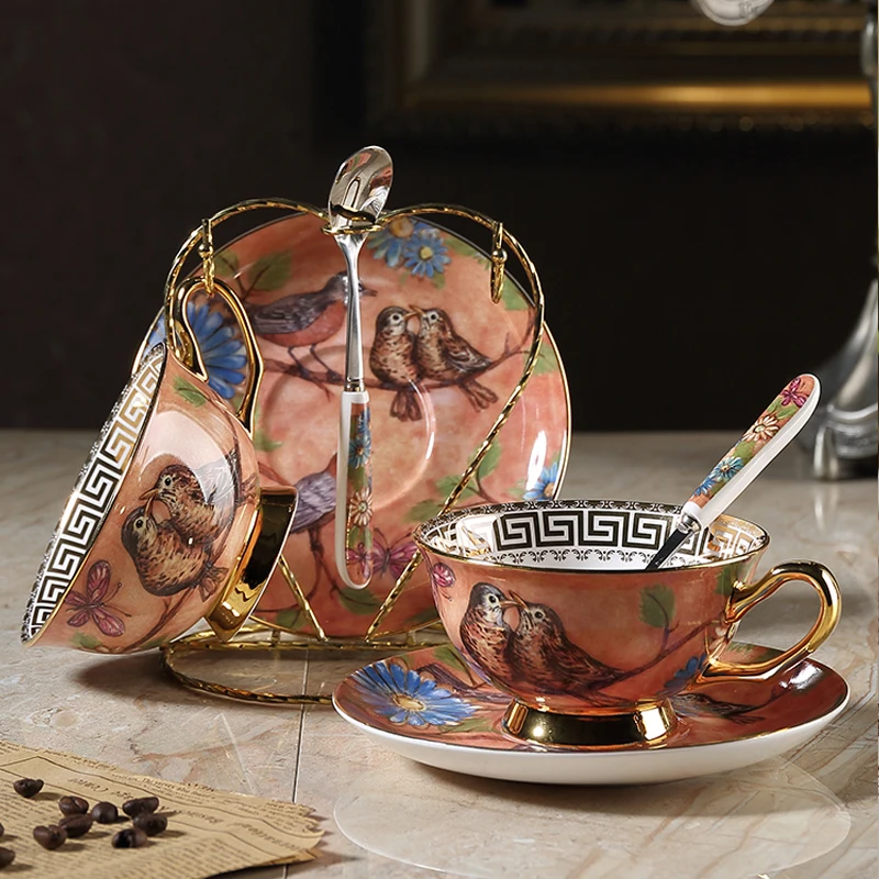 

European bone china idyllic retro coffee cup British classical afternoon tea cup Saucer set Household coffee cup Holiday gift