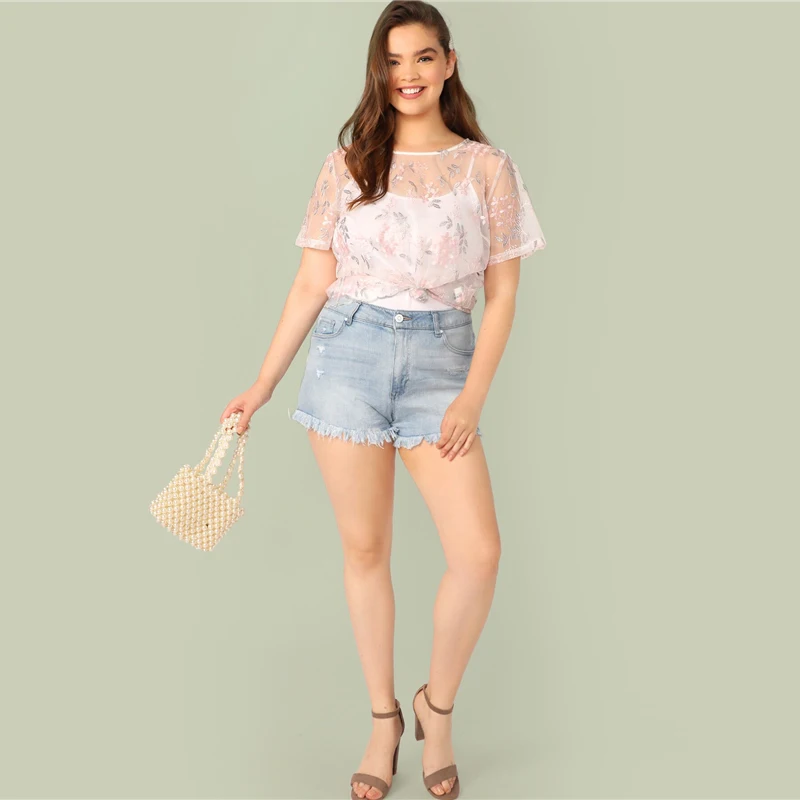 SHEIN, розовый топ с вышивкой размера плюс, Сетчатая футболка, Женская Летняя Сексуальная Повседневная футболка на пуговицах с круглым вырезом и коротким рукавом, плюс футболка