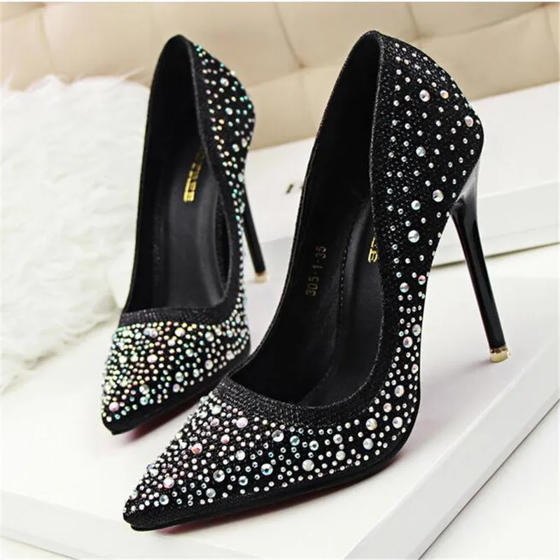 Новинка 2017 года сезон весна осень женские туфли лодочки пикантные на высоком