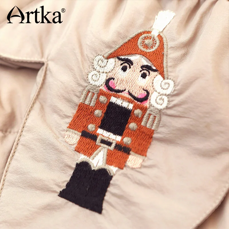 ARTKA парка с вышивкой женская зимняя куртка 2018 Лоскутная Верхняя одежда капюшоном