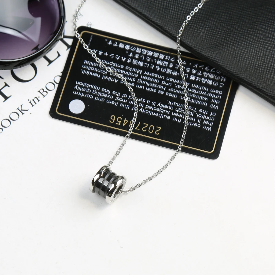 Women Jewelry Roman Numerals Necklace Short Spring White/Black Ceramic Pendant Clavicle Love Necklace K0021-5