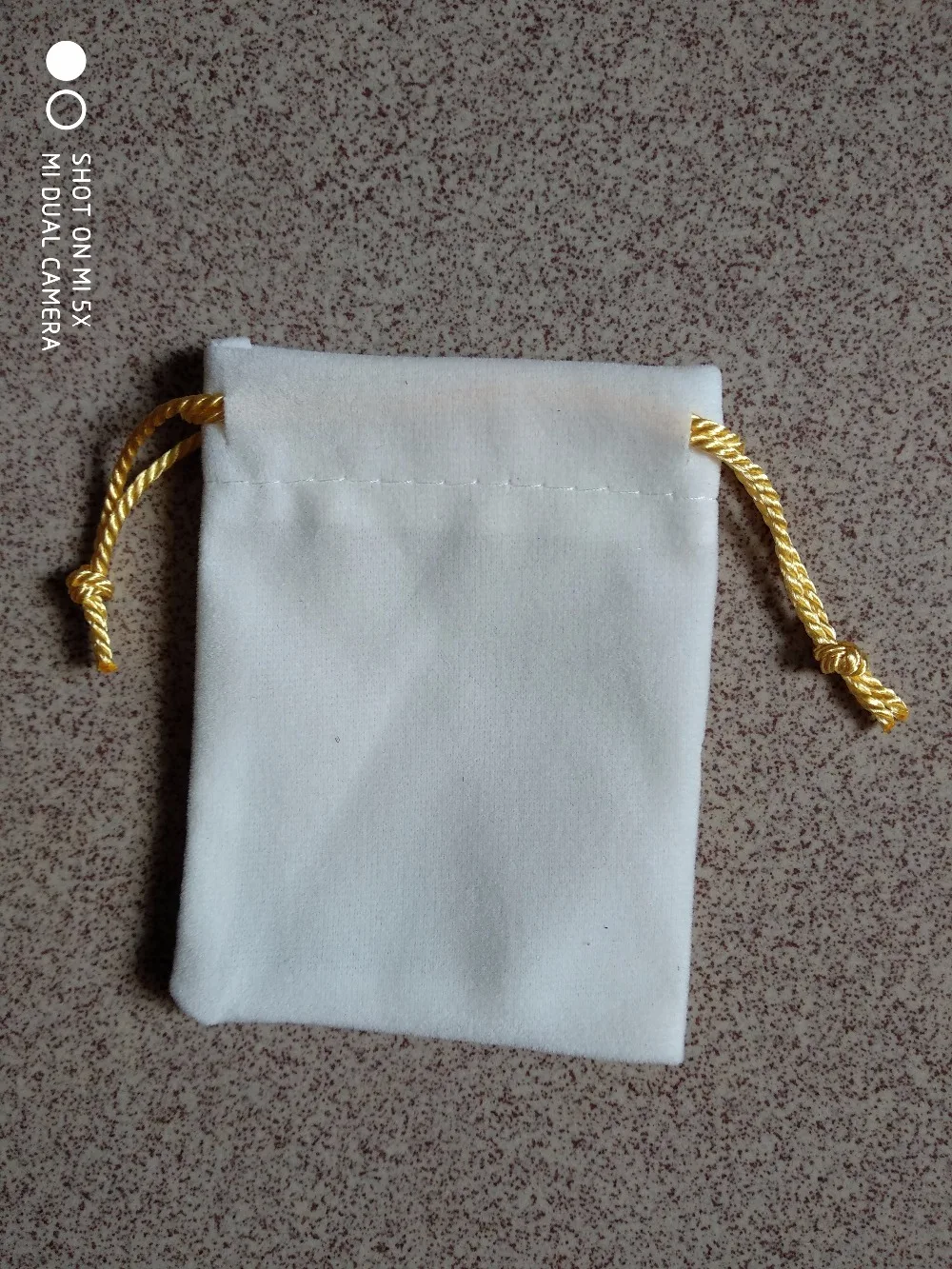 100 шт. Бесплатная доставка специальная распродажа бархатный мешочек для