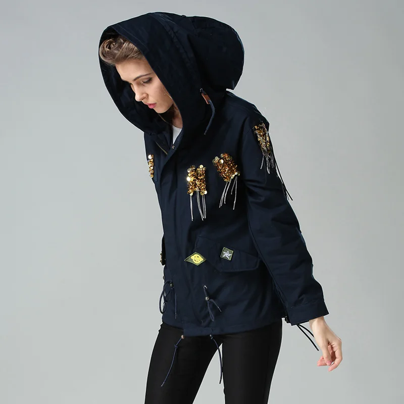 Куртка-бомбер женская с вышивкой элегантный пиджак на завязках цепочками и