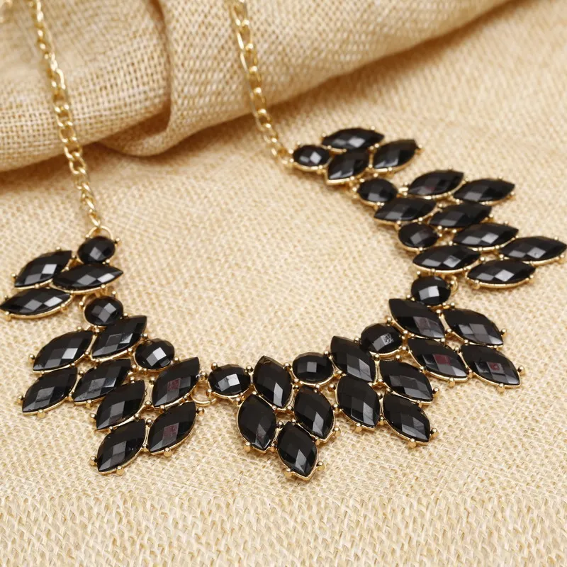 Массивные ожерелья чокеры свадебные женские золотые черные акриловые подвески