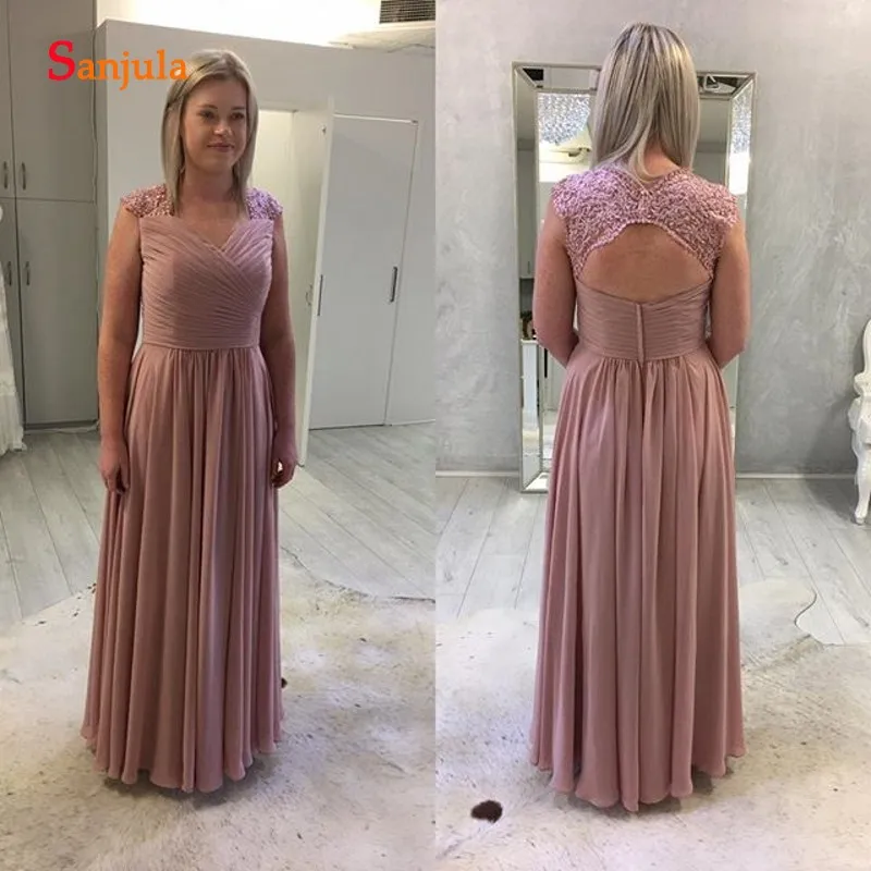 Кружевные платья подружек невесты трапециевидной формы с рукавами-крылышками и