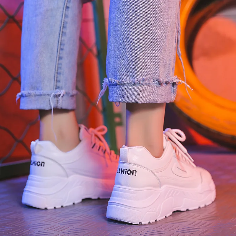 Модные кроссовки женская обувь на платформе коллекция 2019 года Вулканизированная