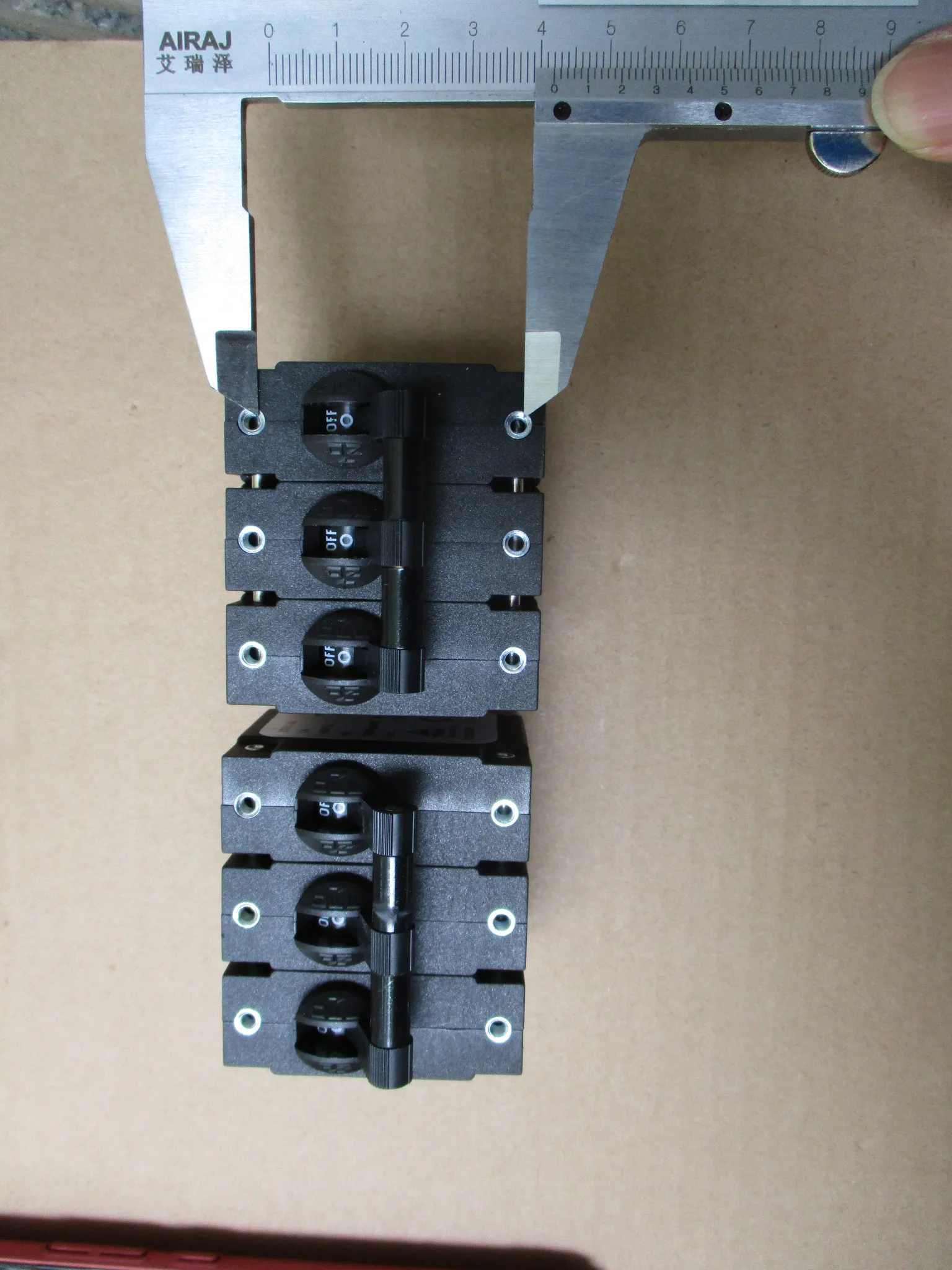 

BSB1-30 400V 40A 50A CIRCUIT BREAKER THREE PHASE GENERATOR PARTS