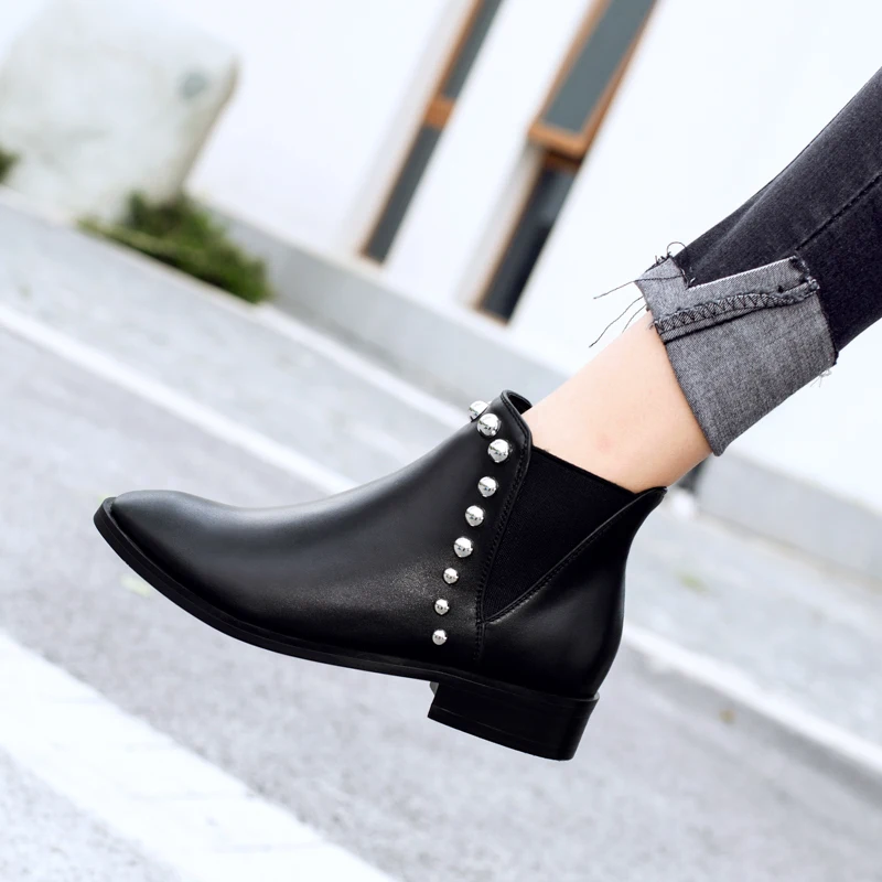 

WETKISS New Thick Low Heels Women Ankle Boots Round Toe Pu Short Plush Footwear Rivet Female Boot Shoes Women 2018 Plus Size 43