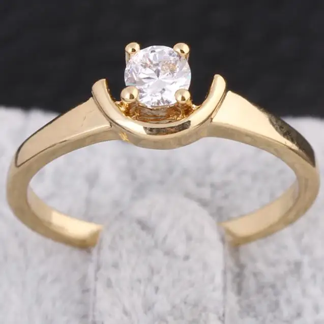 Gussiarro оптом дешевые пару Jewelry18K золото-цвет белый кубического циркония Половина