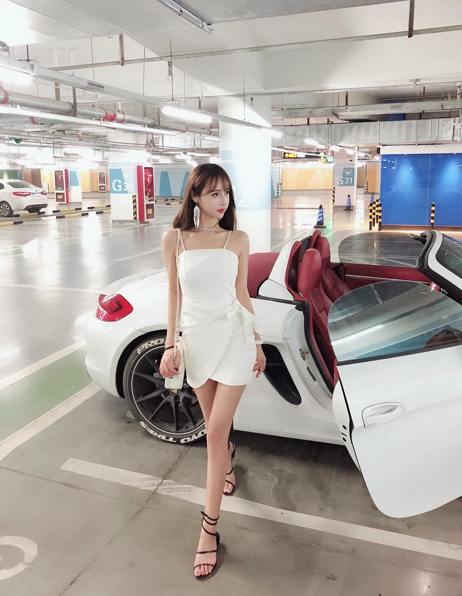 Новинка 2019 г. Летнее темпераментное на бретельках с бантом-бабочкой и краем