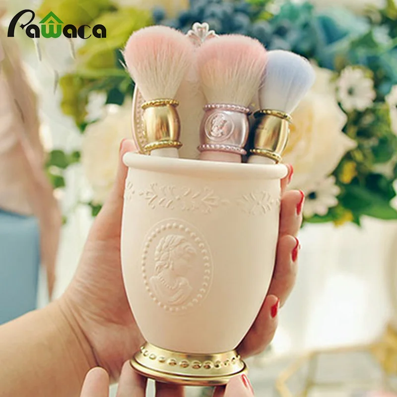 Высококачественный величественный рельеф бочонок для макияжных