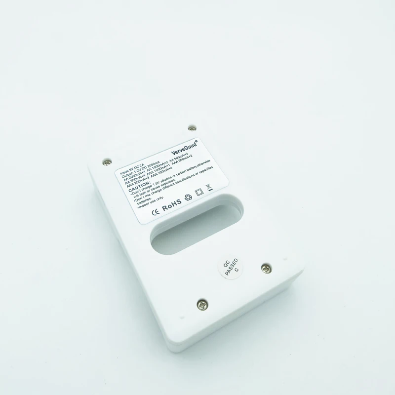 Интеллектуальное зарядное устройство с 4 слотами USB и ЖК-дисплеем для