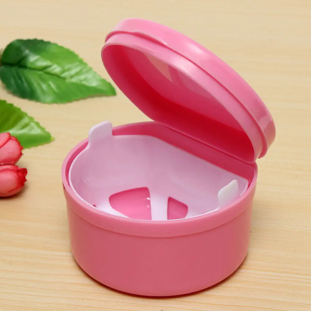 Стоматологический ортодонтический фиксатор для хранения протеза футляр