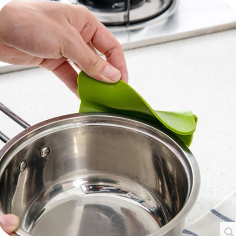 Силиконовая воронка для жидкости кухонная Воронка кастрюль и сковородок 1 шт.