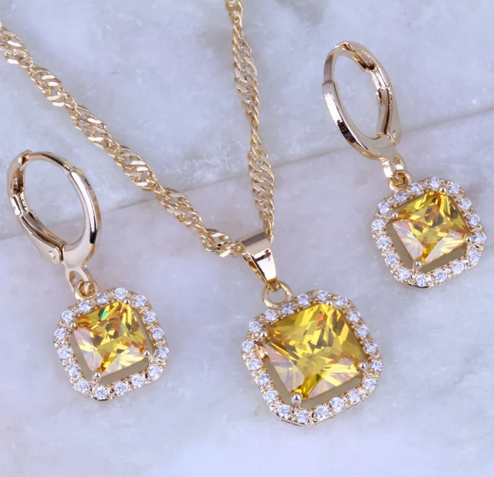 Любовный монолог красивые желтого цвета с украшением в виде кристаллов и