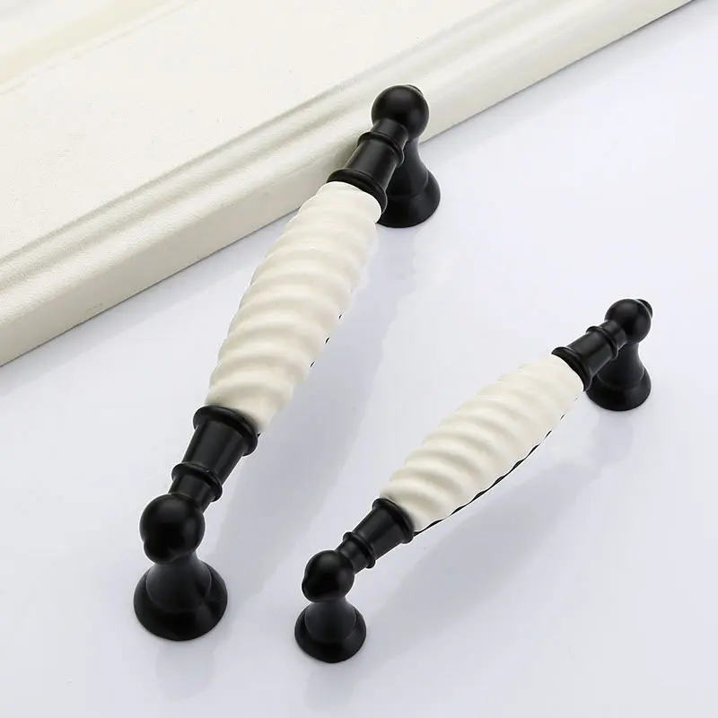 Черно-белая садовая керамическая ручка для шкафа превосходное мастерство