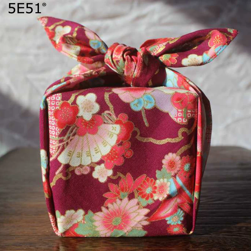 

Цветочный платок в японском стиле furoshiki cotton 100%/sakura с принтом 52 см/много вариантов использования