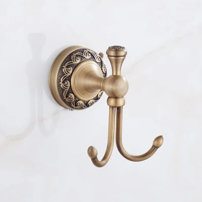 robe hooks Набор аксессуаров для ванной комнаты, латунный античный бронзовый резной набор для ванной, вешалка для полотенец, держатель для бумаги, держатель для туалетной щетки, кран - Цвет: robe hooks