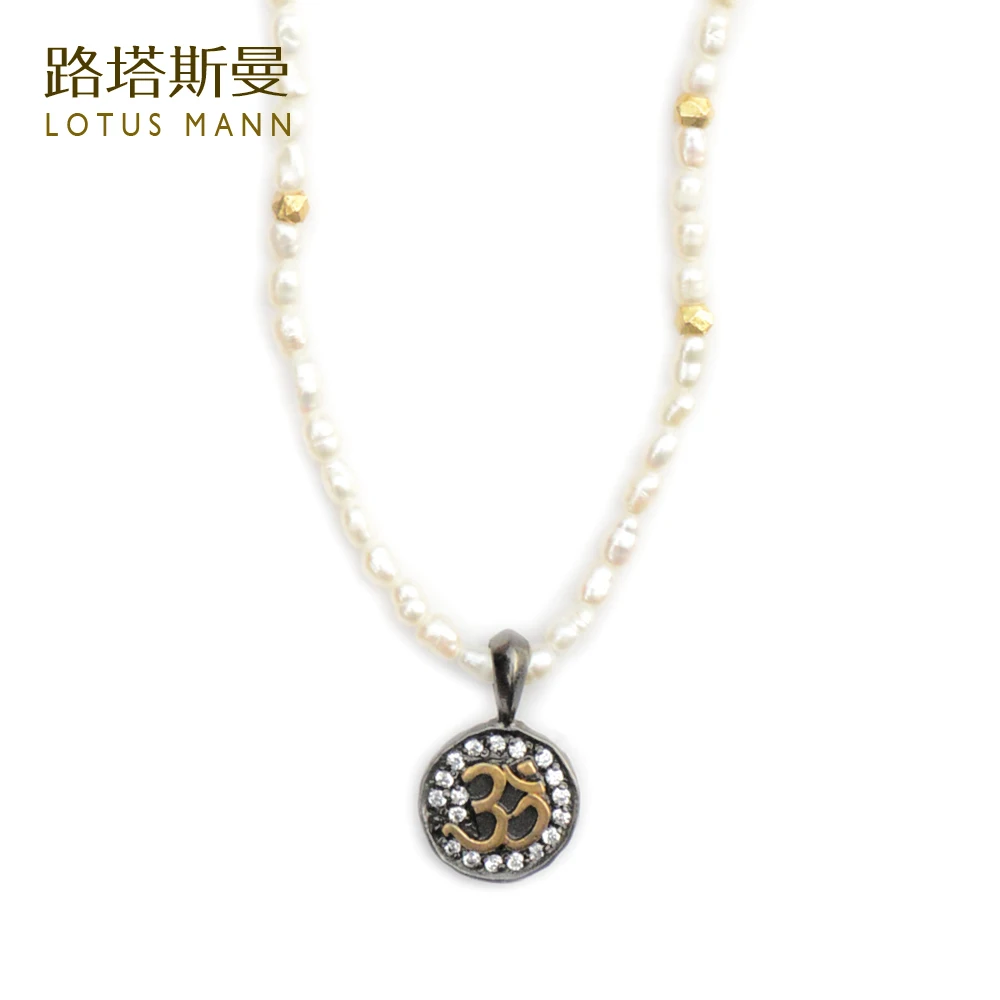 

Lotus Mann Very fine pearl set auger "om" silver gold-plated pendant clavicle necklace Six words aum