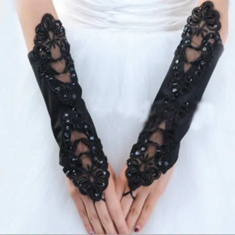 Свадебные перчатки для невесты черные атласные без пальцев пара цветочных