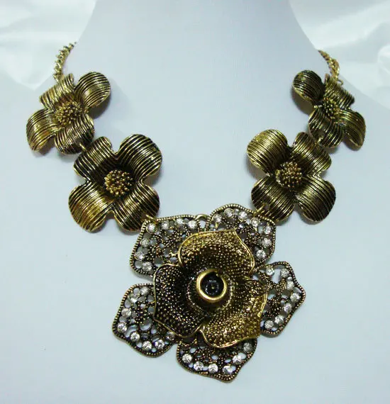 Золотая пластина в стиле ретро двойные розы|necklace jewelry|rhinestone necklacejewelry necklace |