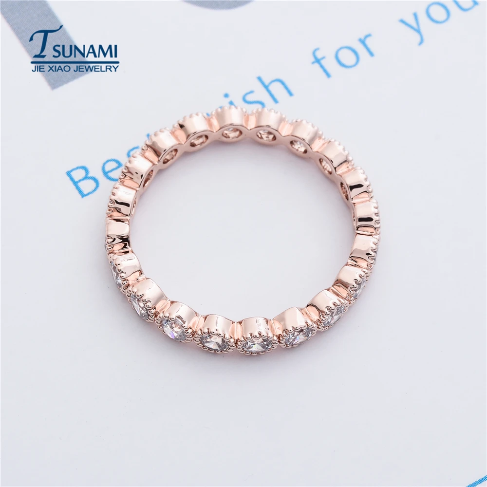 Высококачественное круглое кольцо из розового золота с цирконом подходит для