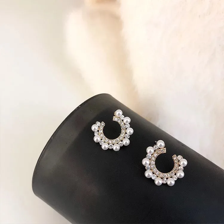 Новое поступление 2019 круглые металлические женские классические серьги в виде